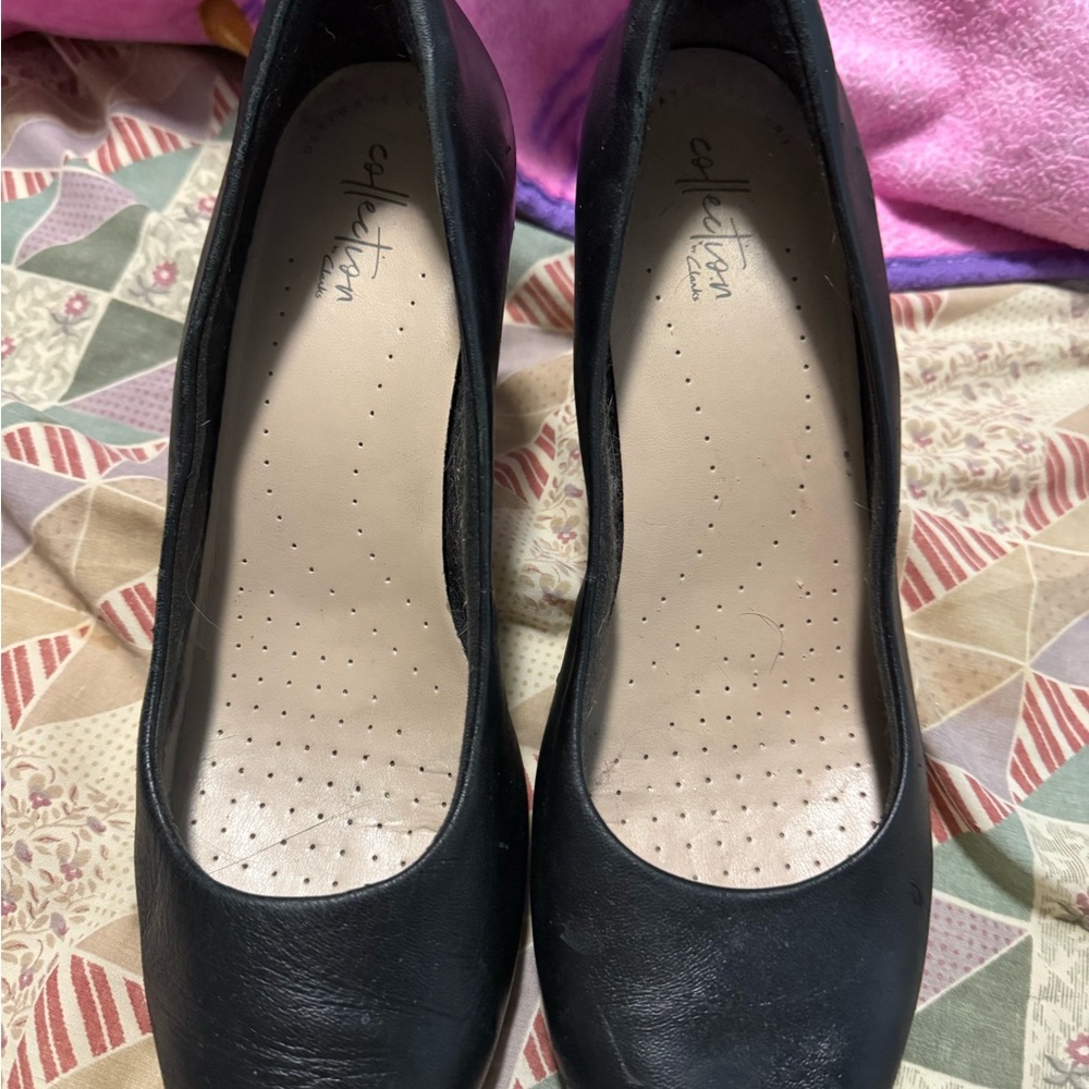 Collection by Clark’s Classic Black Leather Heels Pumps Women’s Size 9 Wide